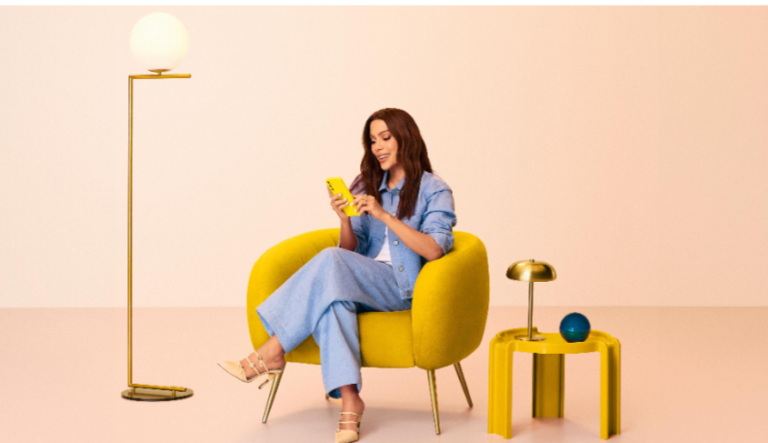 ANITTA SURPREENDE FÃS AO “FICAR PARADA” EM NOVA CAMPANHA Screenshot 20250826 215910.Gmail