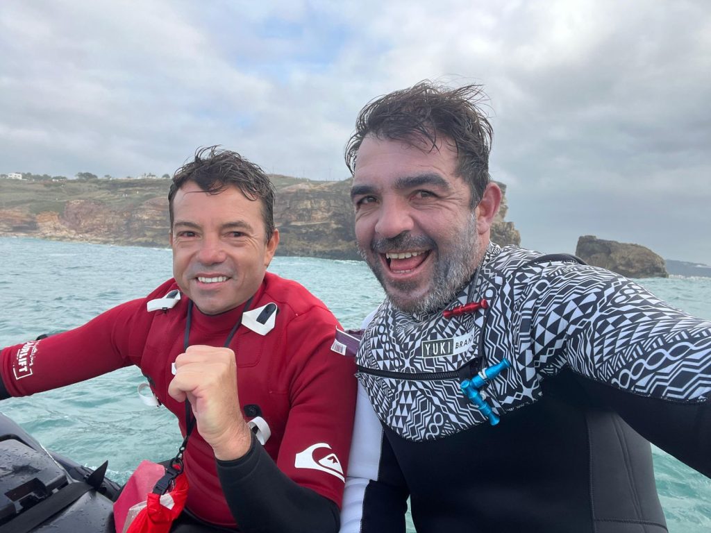 Mogiano e ícones do Surf mundial estreiam no streaming em documentário sobre Esporte e saúde mental 2 IMG 20251020 WA0097 1