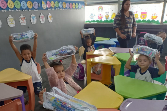 PSE distribui kits de higiene a alunos do Parque São José pelo Prefeitura em Ação wp header logo 3521