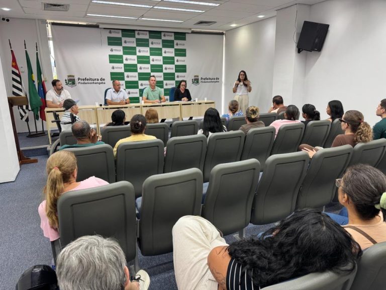 Prefeitura reúne comerciantes e ambulantes para planejar Natal 2026 wp header logo 3666